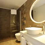 Alp Pinehill Apartamento
