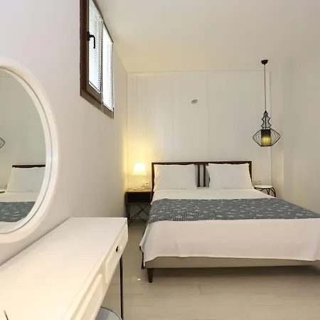 Alp Pinehill Apartament *