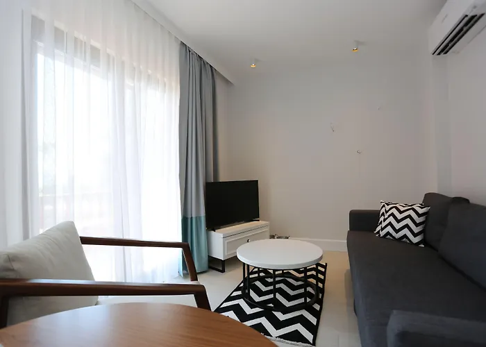 Alp Pinehill 아키아카